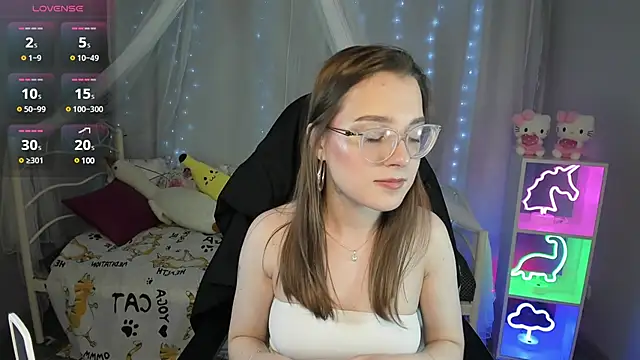 kaisajenner online show from March 17, 2025, 5:49 pm