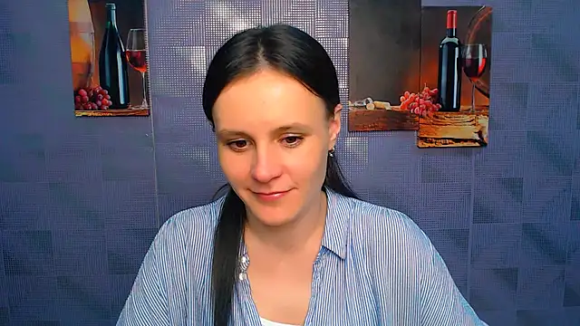 ValeriaHeart  online show from March 7, 2025, 4:44 pm