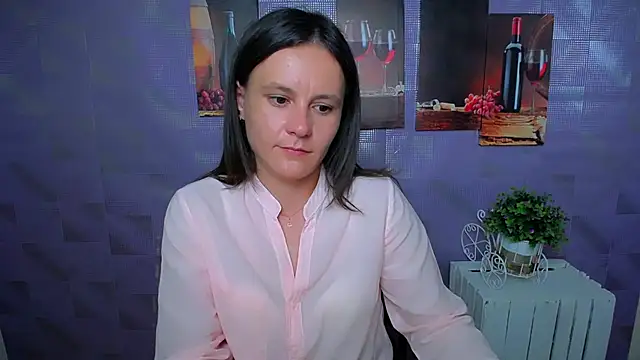 ValeriaHeart  online show from September 11, 2025, 1:44 pm