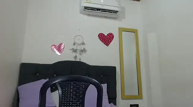 CanelaFierce online show from February 7, 2025, 11:24 pm