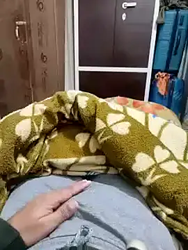 Hot funky boy online show from February 5, 2025, 5:09 pm