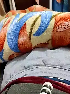 Hot funky boy online show from February 6, 2025, 8:34 pm