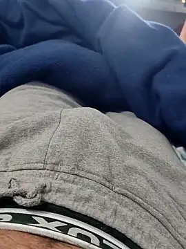 Hot funky boy online show from December 14, 2025, 4:51 am