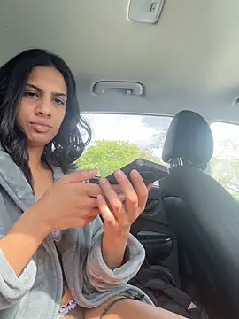 Liyah 19 online show from February 15, 2026, 4:14 pm