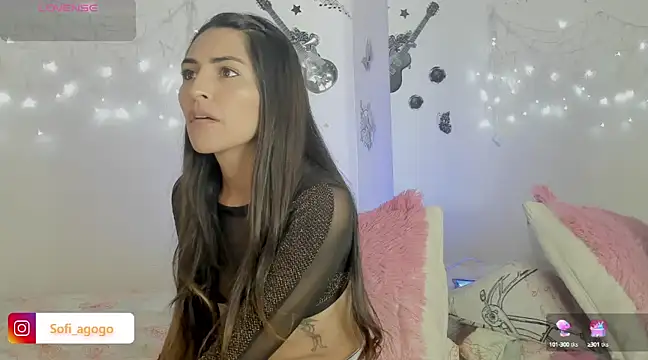 Sofiadelacruz online show from February 22, 2025, 2:30 pm