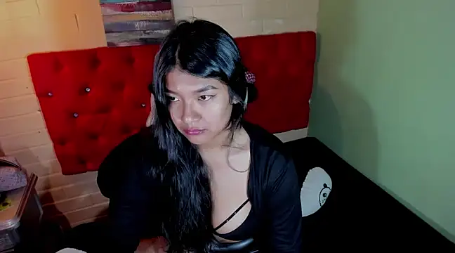 ScarletKray online show from February 3, 2025, 4:31 pm