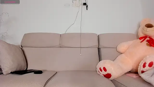 curly sweett1 online show from February 9, 2026, 1:53 am