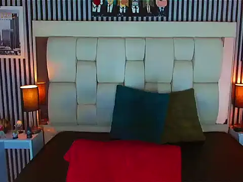 LihanJor 23 online show from November 8, 2025, 12:27 pm