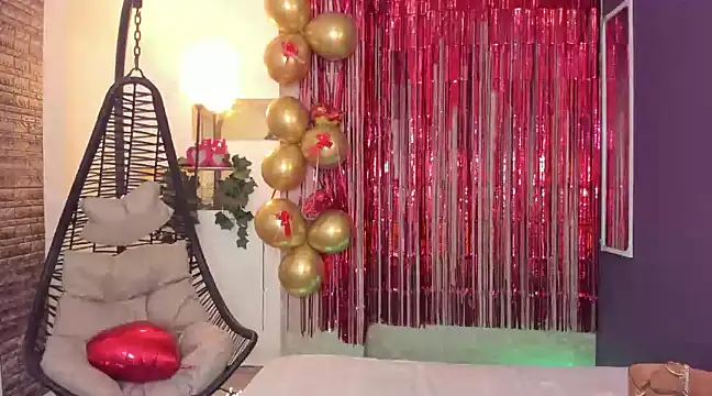 FelicitaSweet online show from February 14, 2025, 7:44 pm