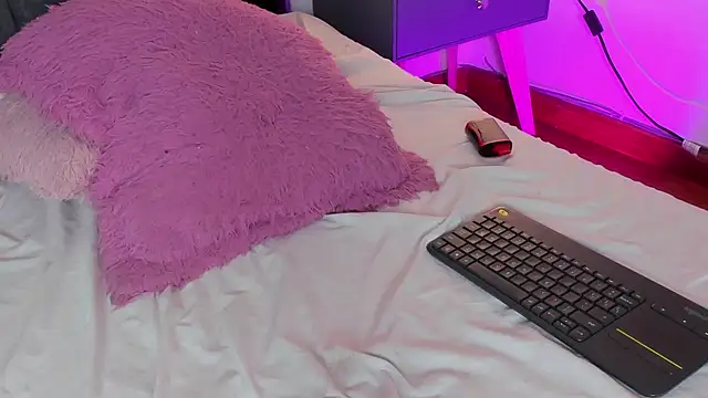 Violetta Ficher online show from March 19, 2026, 2:48 am