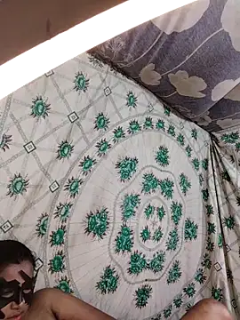 monekhan123 online show from March 4, 2025, 7:32 pm