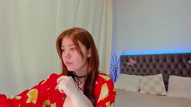 Ella Mayers online show from March 15, 2025, 3:51 am