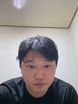 offwhite777 online show from January 30, 2025, 3:19 pm