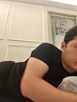 offwhite777 online show from January 16, 2026, 2:21 pm