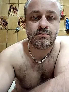 Snapshot of NAvoglia chatting on May 9, 2026, 2:33 pm NAvoglia online show from May 9, 2026, 2:33 pm