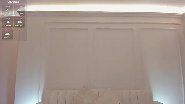 Snapshot of BeccaBaxter chatting on April 19, 2026, 12:26 pm BeccaBaxter online show from April 19, 2026, 12:26 pm