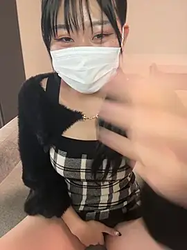 Snapshot of Rara__oo chatting on February 13, 2025, 4:43 am Rara oo online show from February 13, 2025, 4:43 am