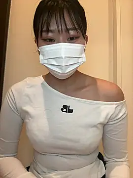 Snapshot of Rara__oo chatting on February 18, 2025, 4:15 am Rara oo online show from February 18, 2025, 4:15 am