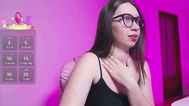 Arianahot777 online show from April 4, 2026, 9:45 pm