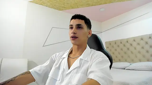 Snapshot of JhoanLeandro chatting on September 14, 2025, 5:06 am JhoanLeandro online show from September 14, 2025, 5:06 am