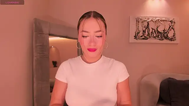 AmaiaHaywood online show from November 10, 2025, 6:12 am