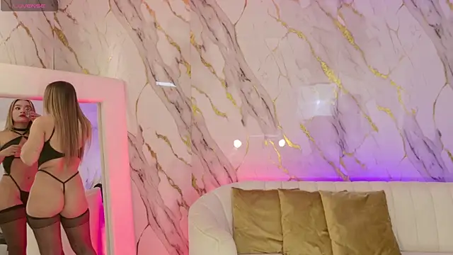 AmaiaHaywood online show from November 28, 2025, 5:43 am