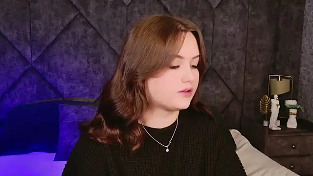 Kendra Parlow online show from September 15, 2025, 8:20 pm