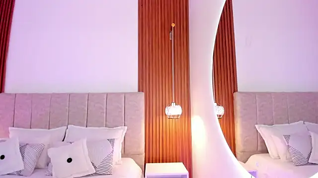 khloe-sweet online show from October 9, 2025, 1:53 pm