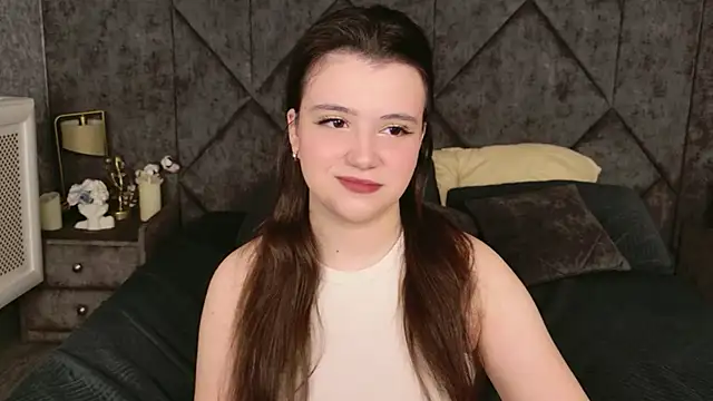 Pauline Heaven online show from November 26, 2025, 5:41 am