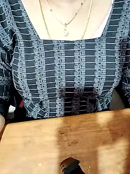 Snapshot of Tamil_Radha chatting on September 22, 2025, 5:15 pm Tamil Radha online show from September 22, 2025, 5:15 pm