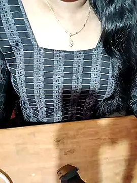 Snapshot of Tamil_Radha chatting on September 23, 2025, 5:49 pm Tamil Radha online show from September 23, 2025, 5:49 pm