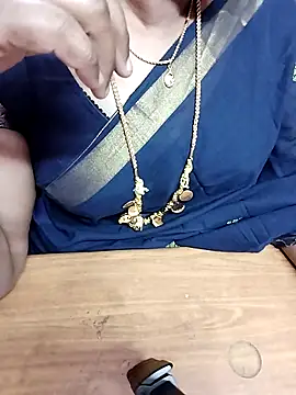 Snapshot of Tamil_Radha chatting on October 3, 2025, 5:54 pm Tamil Radha online show from October 3, 2025, 5:54 pm