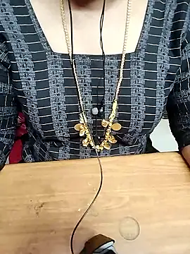 Snapshot of Tamil_Radha chatting on October 12, 2025, 12:53 am Tamil Radha online show from October 12, 2025, 12:53 am