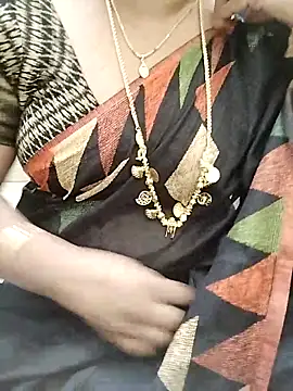 Snapshot of Tamil_Radha chatting on October 14, 2025, 2:29 pm Tamil Radha online show from October 14, 2025, 2:29 pm