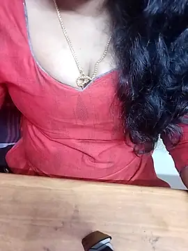 Snapshot of Tamil_Radha chatting on November 1, 2025, 12:34 am Tamil Radha online show from November 1, 2025, 12:34 am