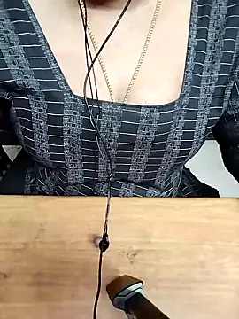 Snapshot of Tamil_Radha chatting on November 16, 2025, 1:00 am Tamil Radha online show from November 16, 2025, 1:00 am