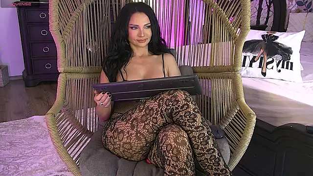 Amber Luna online show from March 13, 2025, 12:35 pm