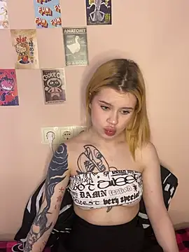 RozaliyRi online show from February 6, 2025, 10:10 pm