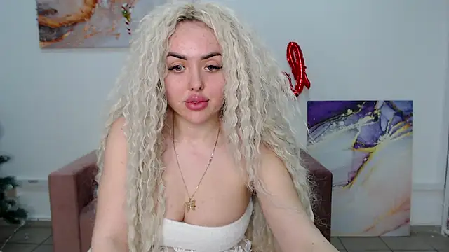 Snapshot of MissisCaty chatting on February 22, 2025, 1:33 am MissisCaty online show from February 22, 2025, 1:33 am