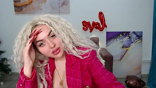 Snapshot of MissisCaty chatting on February 23, 2025, 3:35 am MissisCaty online show from February 23, 2025, 3:35 am