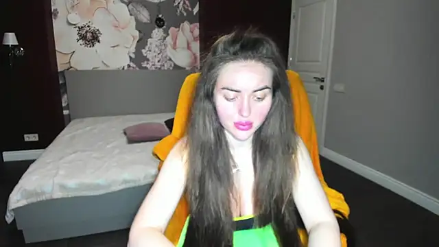 MissisCaty online show from November 26, 2025, 7:48 pm