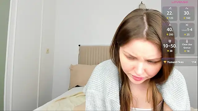 Lora Rosee online show from February 18, 2025, 8:49 am