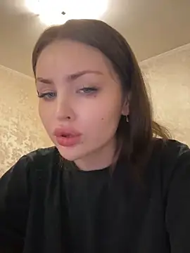 Lora Rosee online show from March 21, 2025, 5:34 pm