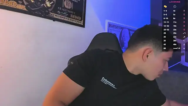 JamesCr  online show from September 16, 2025, 2:45 am