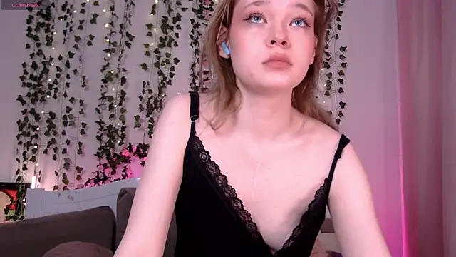 Kellybbface online show from October 3, 2025, 3:58 am