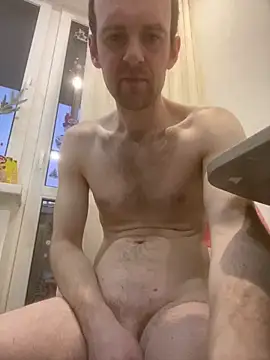 LynnAhNight online show from March 18, 2026, 3:20 am