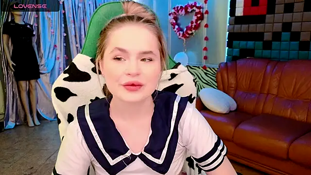 GoodJessi online show from February 15, 2025, 8:11 am