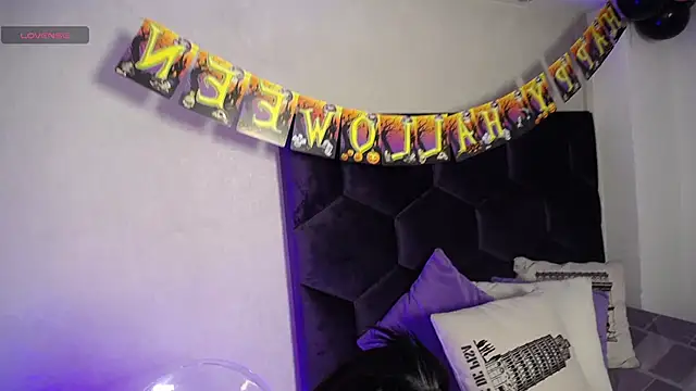 GochitaWild online show from October 11, 2025, 8:07 pm