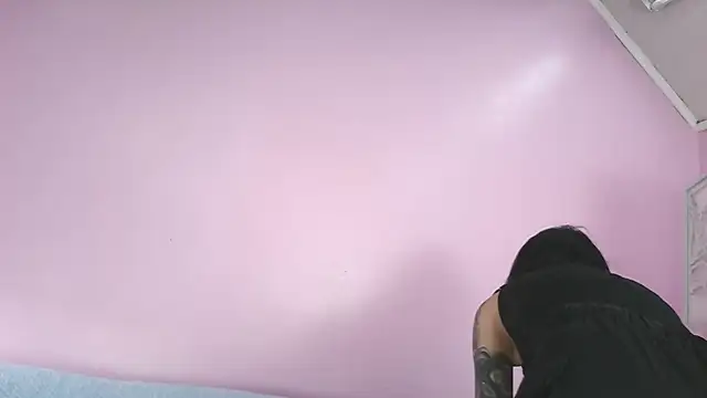 Hiyakasudere online show from November 11, 2025, 6:19 pm