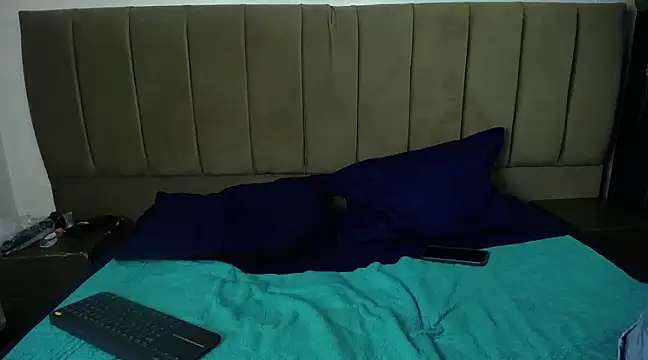 PepperTwink online show from February 18, 2025, 1:44 pm